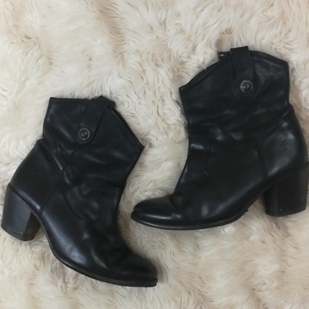 FRYE Boots Short Black Leather Jolene Booties Sz 7